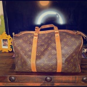 Beautiful vintage Louis Vuitton Sac Souple 35